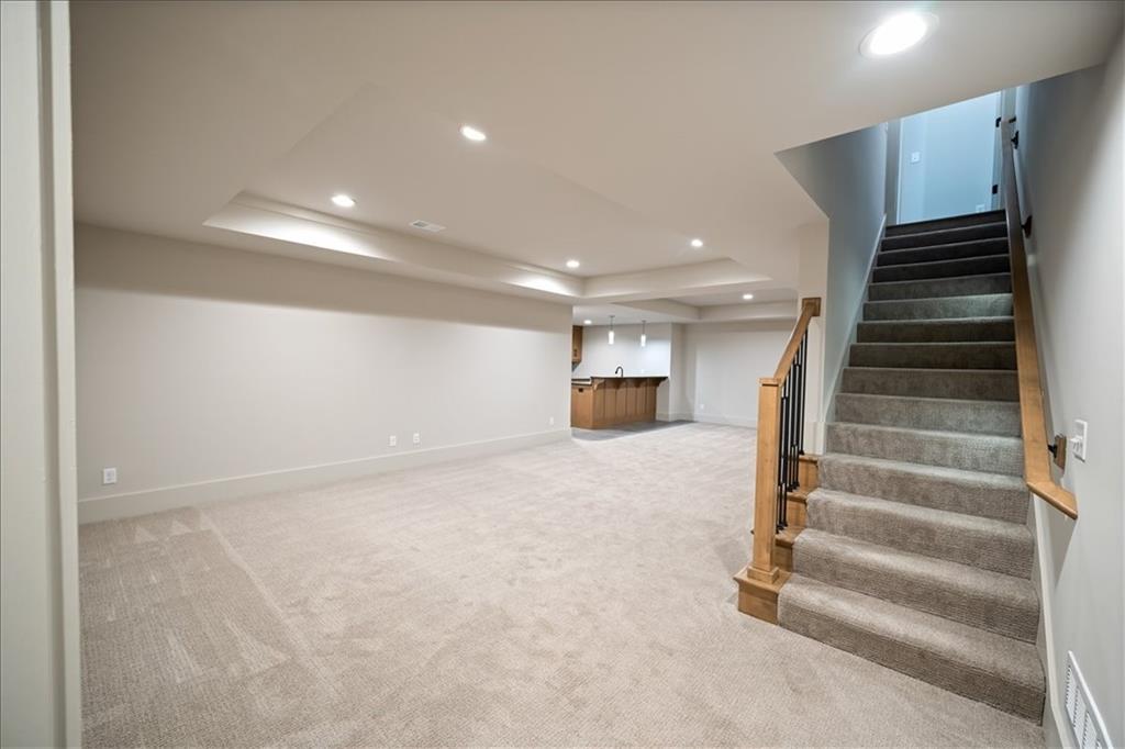 2705 W 74th Street Property Photo 49