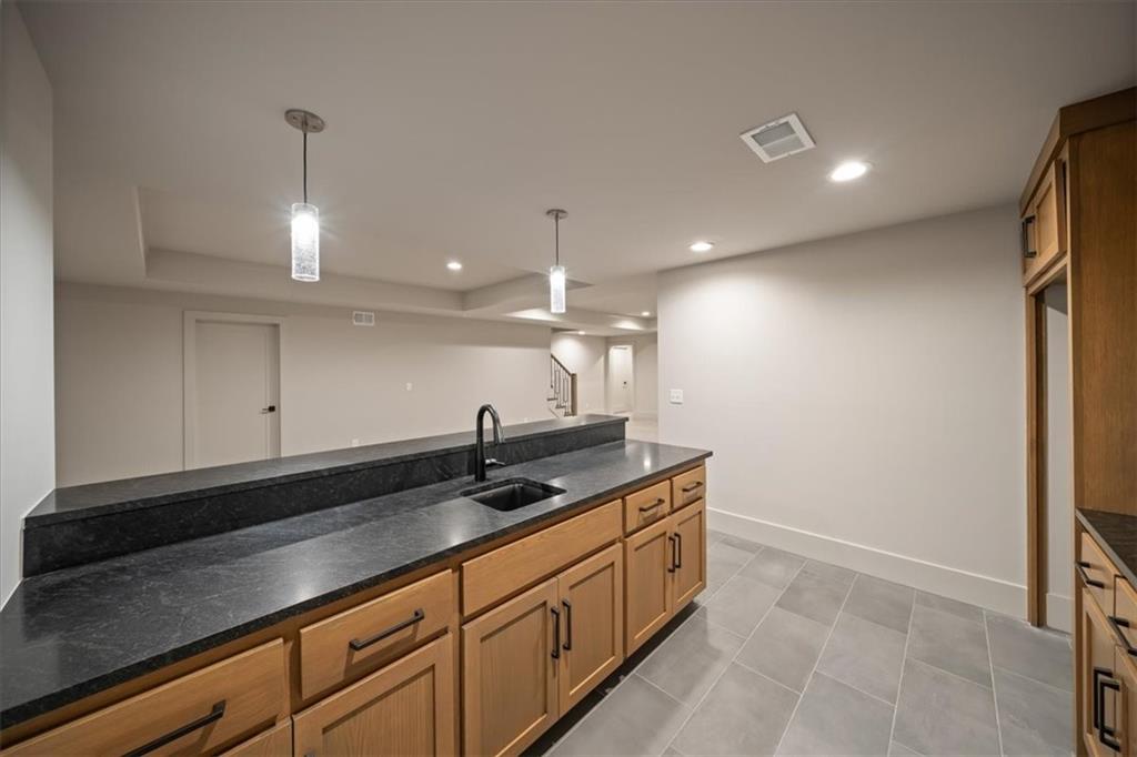 2705 W 74th Street Property Photo 52