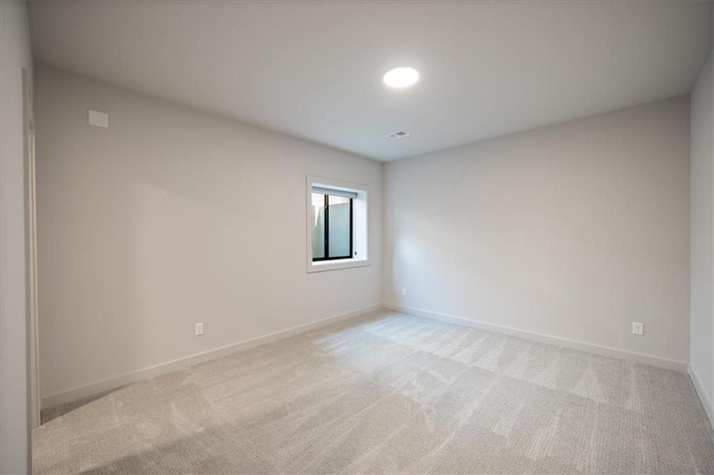 2705 W 74th Street Property Photo 53