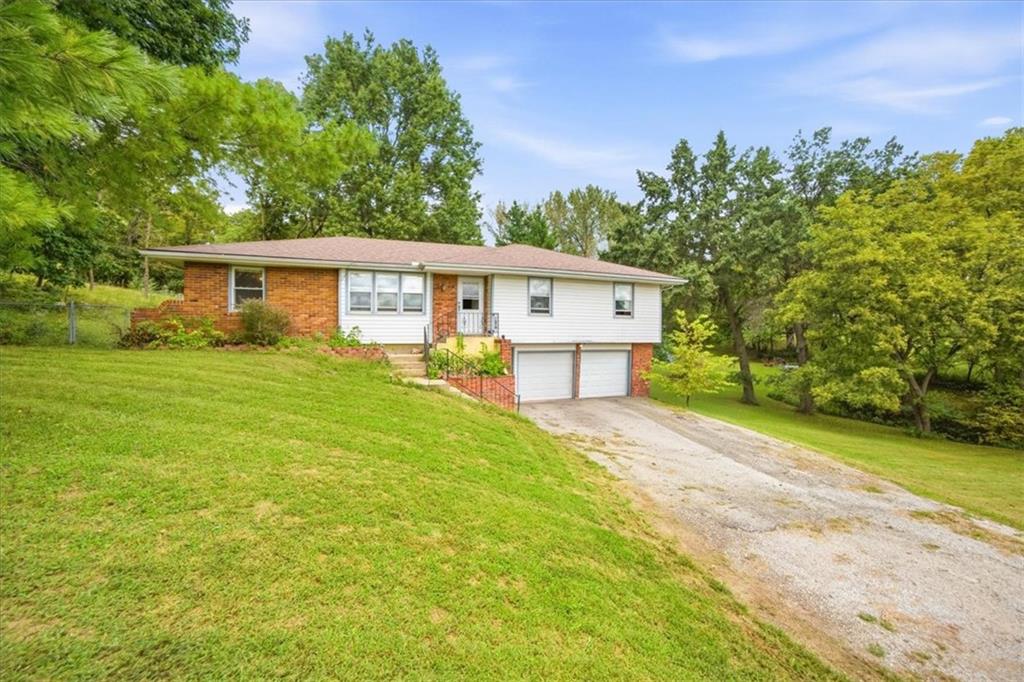 13608 Raliegh Lane Property Photo 2