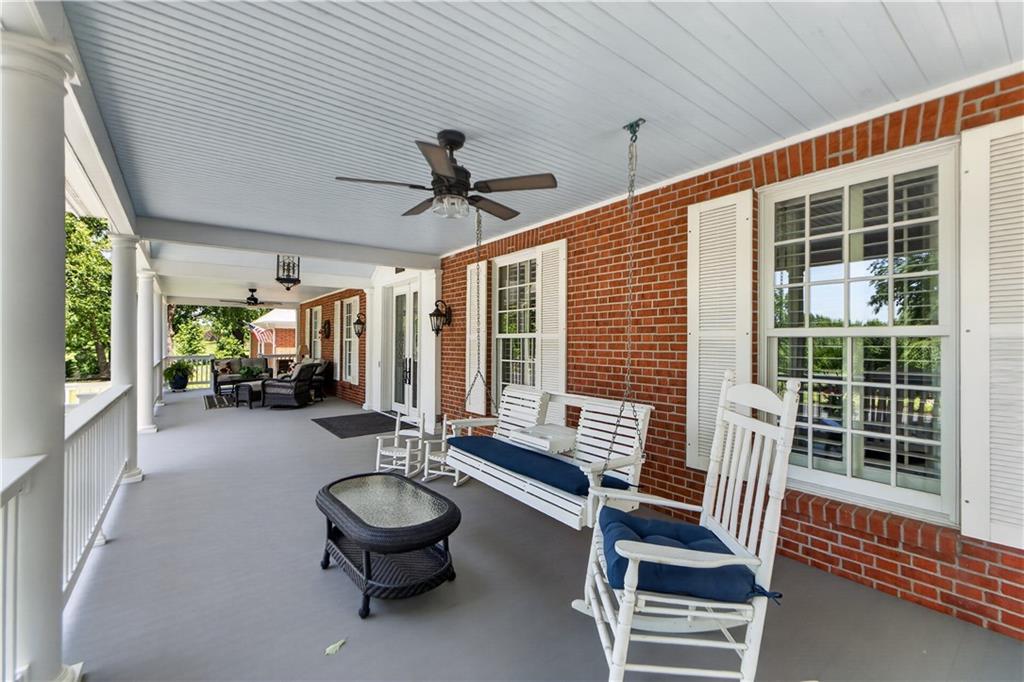 1815 Pine Ridge Road Property Photo 8