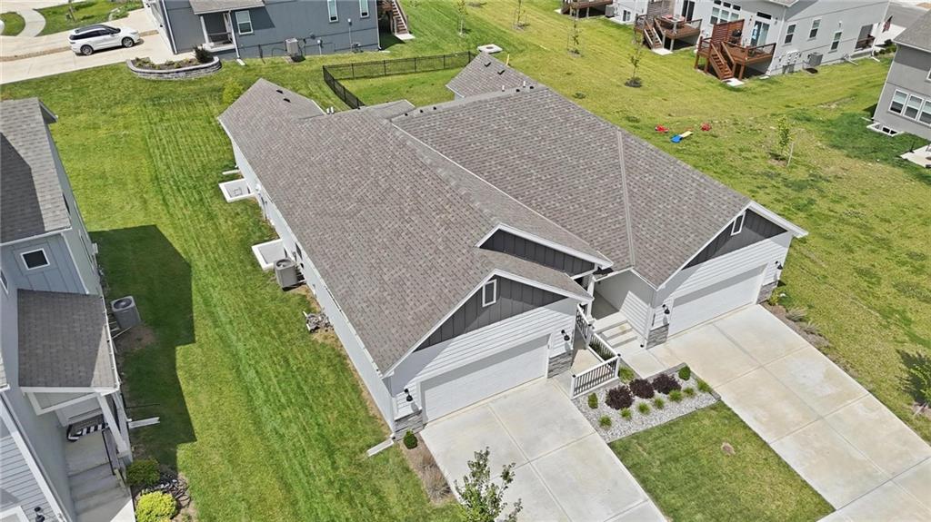2136 Sw Osage Drive Property Photo 49