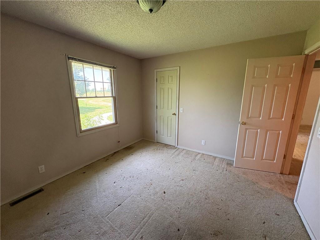 1046 475th Road Property Photo 12