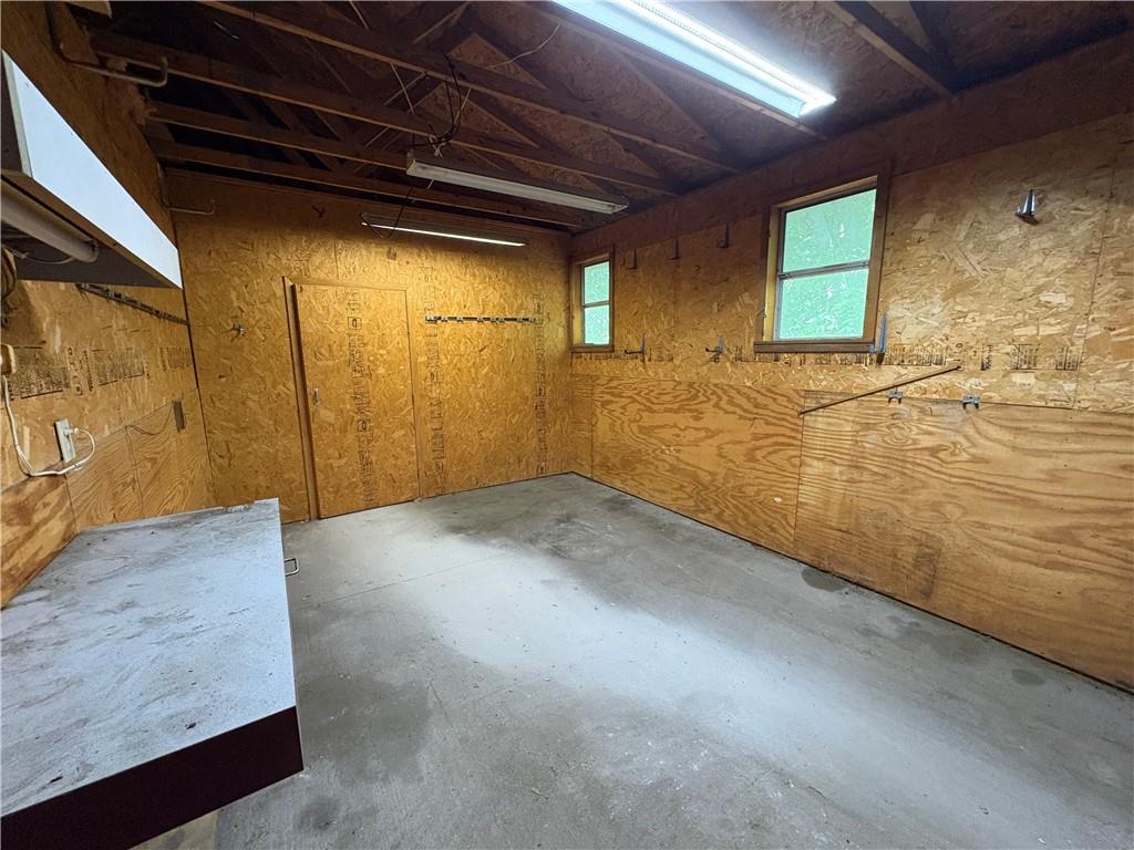 1046 475th Road Property Photo 17
