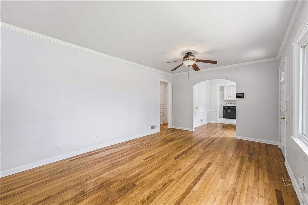 8107 Ward Parkway Property Photo 6