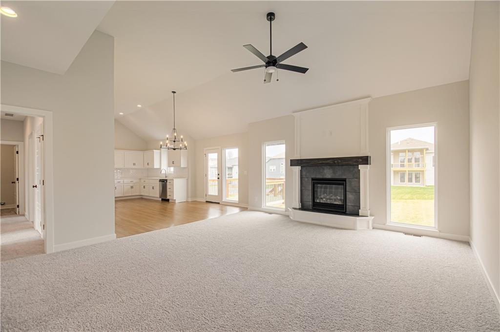 10144 N Brighton Avenue Property Photo 6