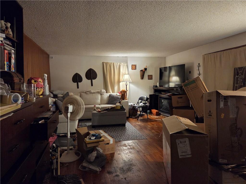 3833 Ruby Avenue Property Photo 2