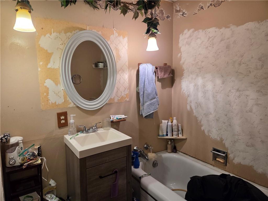 3833 Ruby Avenue Property Photo 5