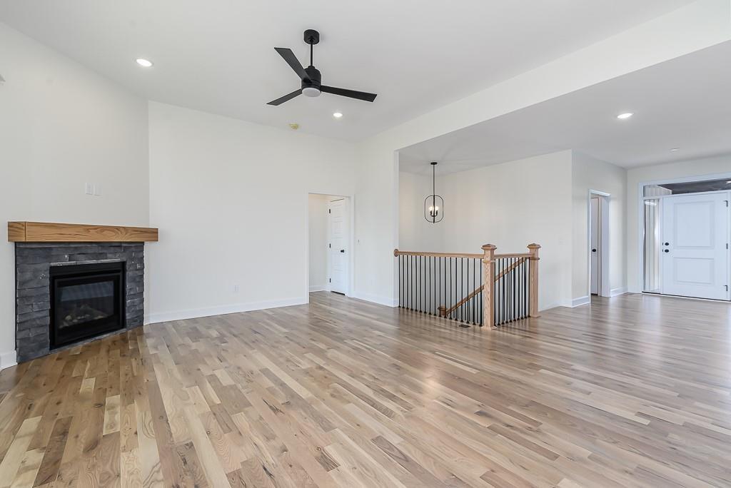 12913 Sewell Avenue Property Photo 5