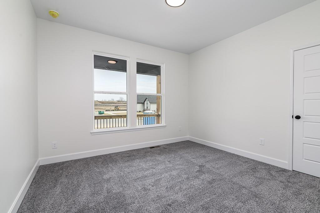 12913 Sewell Avenue Property Photo 12