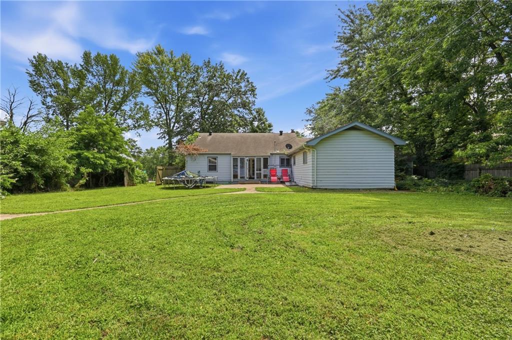 3321 Blue Ridge Boulevard Property Photo 23