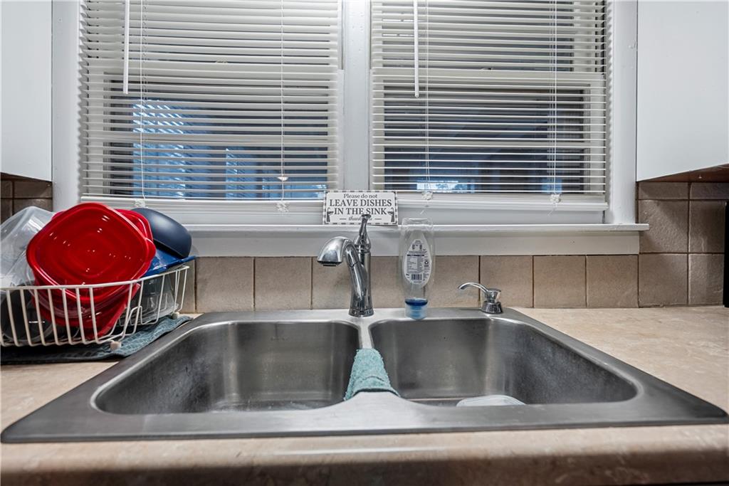 1305 Hibbard Street Property Photo 14