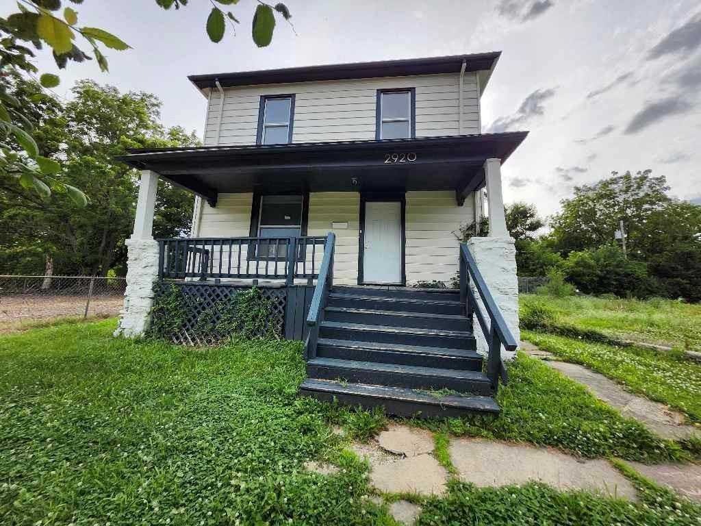2920 Garfield Avenue Property Photo 1