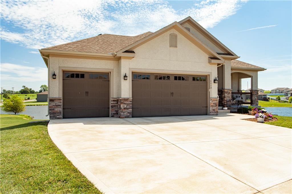 1112 Sw Crabtree Circle Property Photo 45