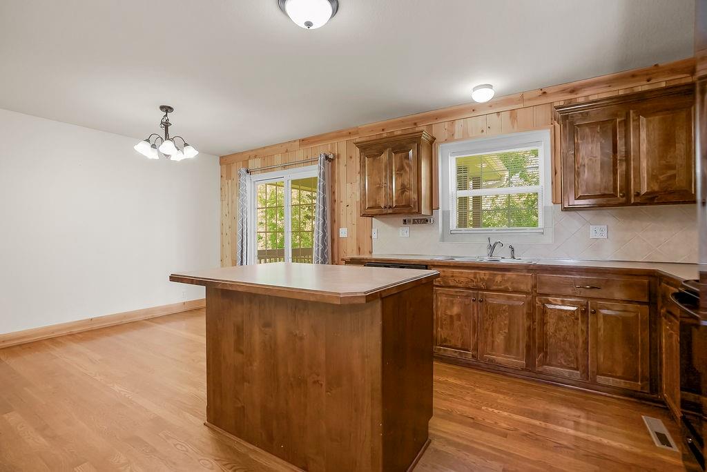 421 Golfview Drive Property Photo 8