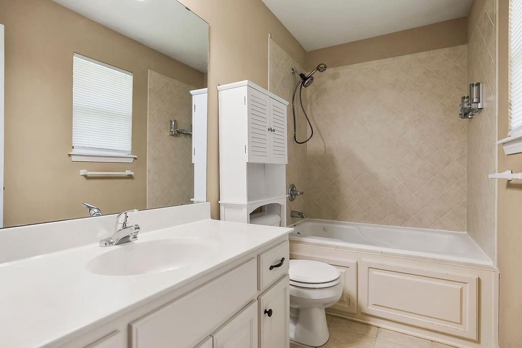 421 Golfview Drive Property Photo 15