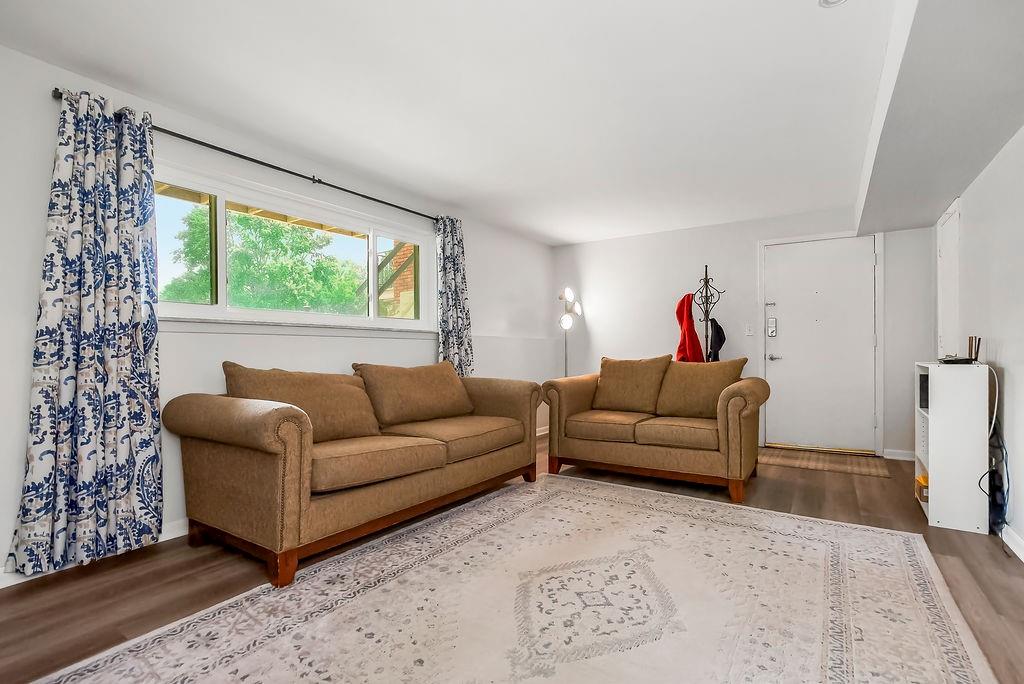 8221 Santa Fe Drive Property Photo 6