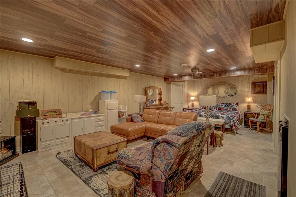 685 Ne 1002p Road Property Photo 44