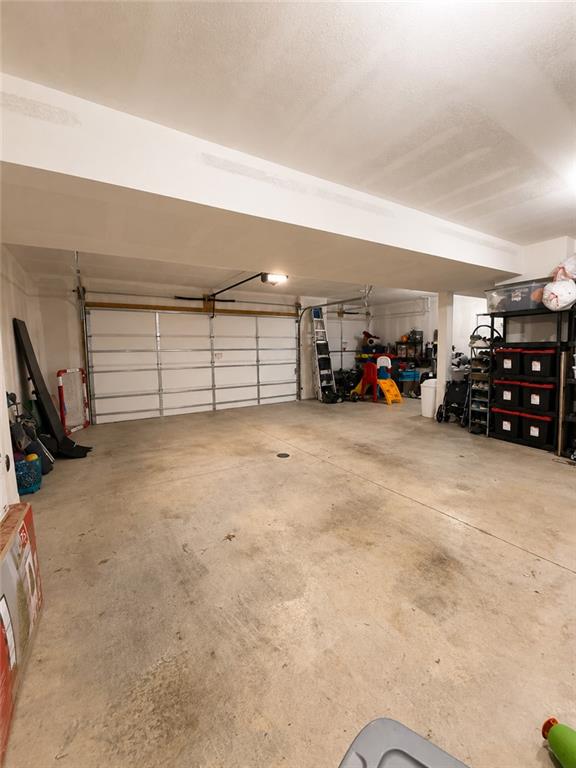 610 E 11th Street Property Photo 44