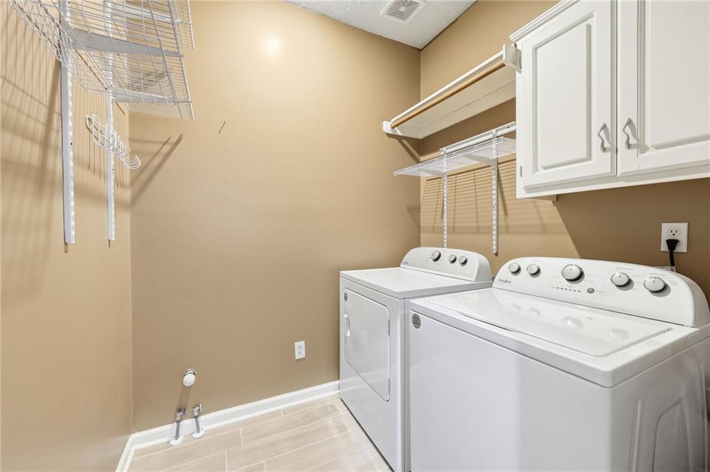 4714 W 139th Terrace Property Photo 20