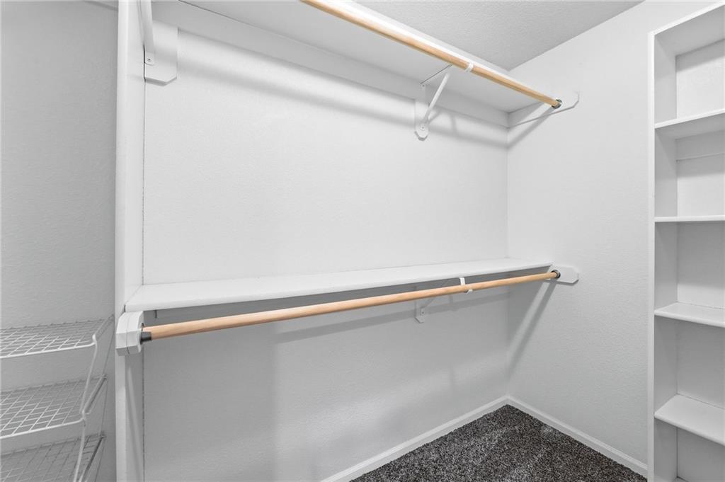 4714 W 139th Terrace Property Photo 45