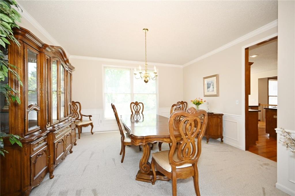 6100 N Cypress Avenue Property Photo 10
