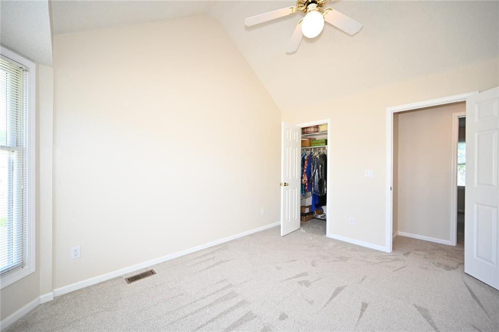 6100 N Cypress Avenue Property Photo 29