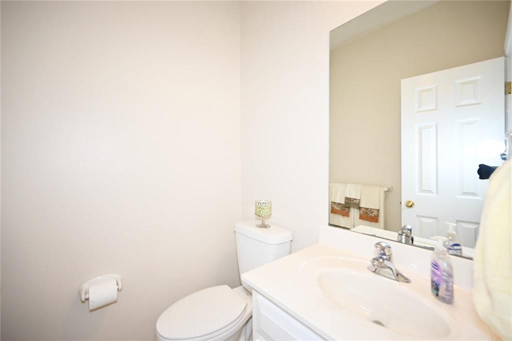 6100 N Cypress Avenue Property Photo 33