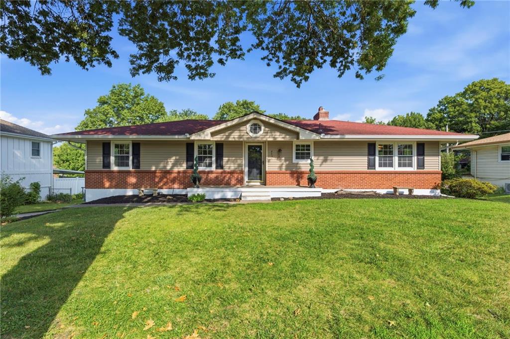 8304 Willow Way Property Photo 1