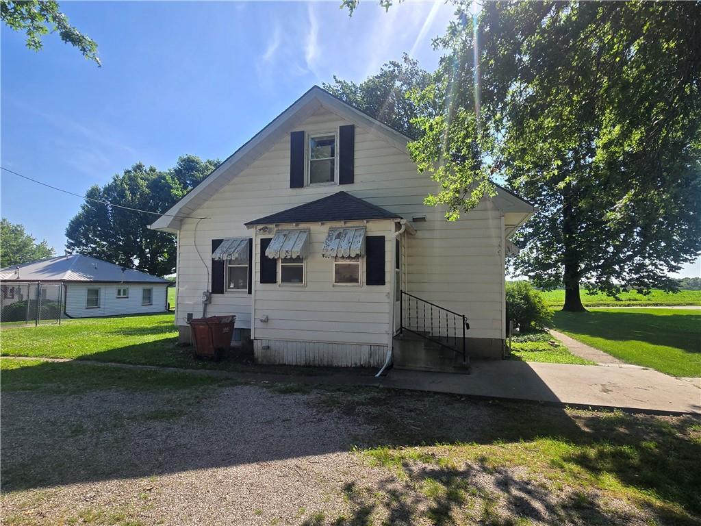 310 N County Road Property Photo 4