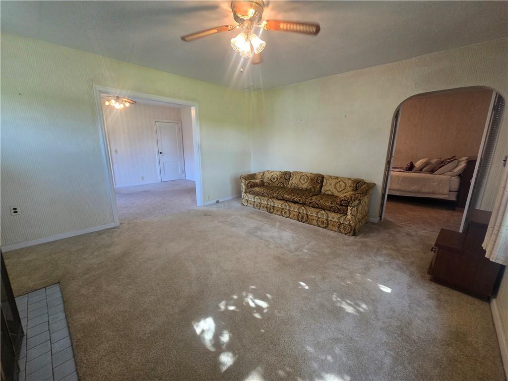 310 N County Road Property Photo 8
