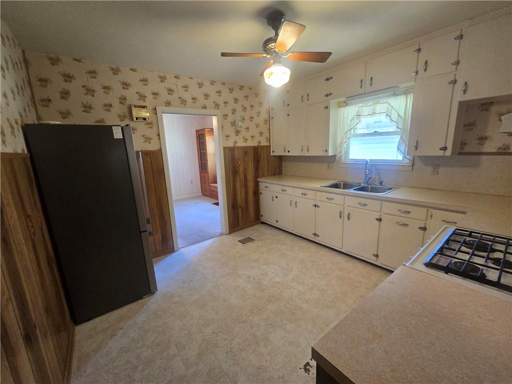 310 N County Road Property Photo 12