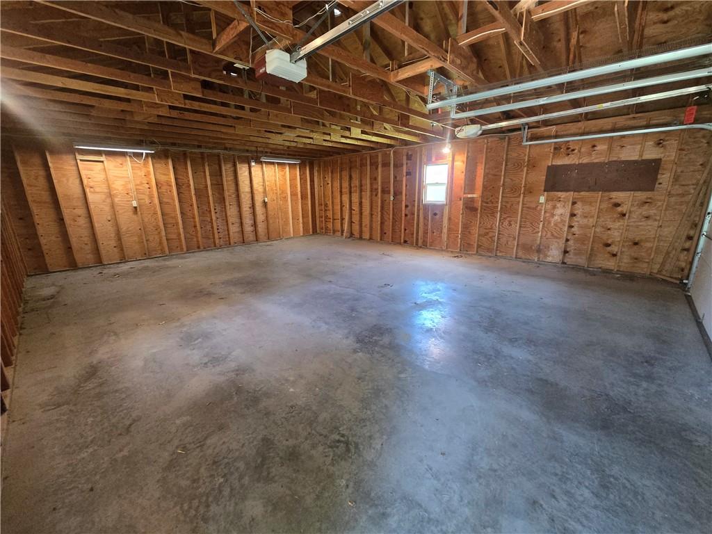 310 N County Road Property Photo 33