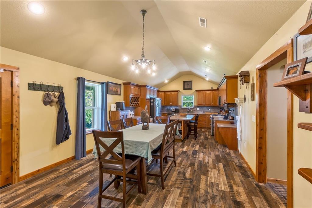 1672 Nw 850th Road Property Photo 10