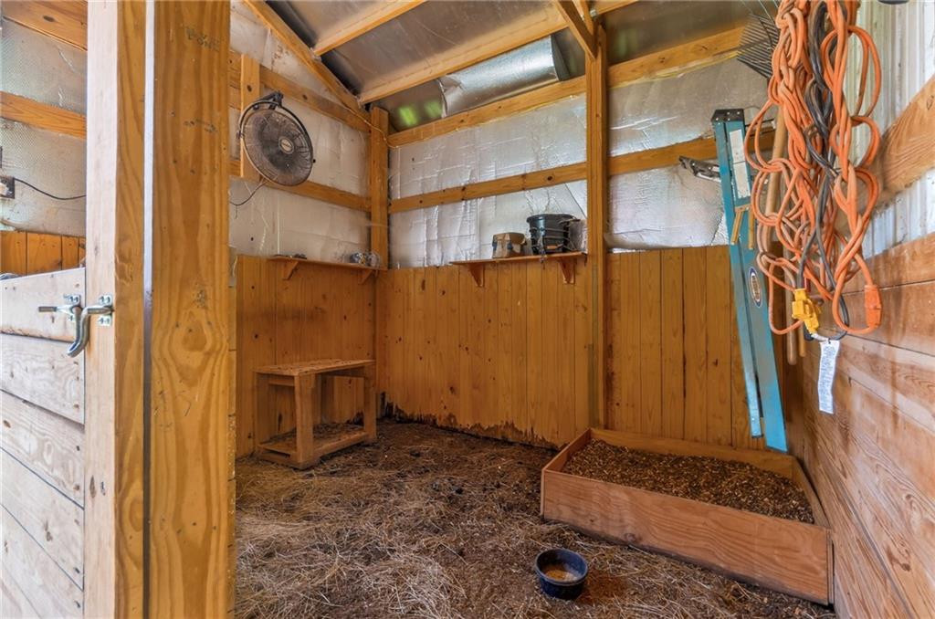 1672 Nw 850th Road Property Photo 45