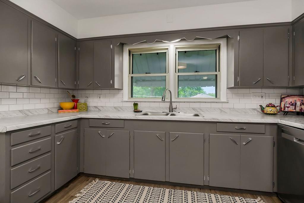 102 S 18th Street Property Photo 10