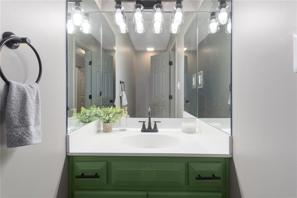 1400 Sw Pacific Drive Property Photo 25