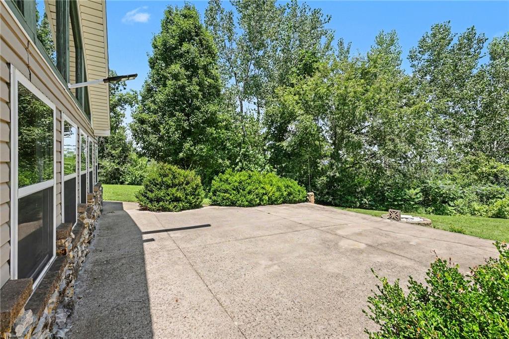 322 Riverfront Road Property Photo 4