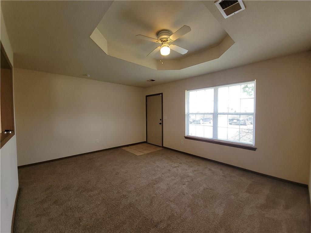 165 & 167 Nw Woodbury Drive Property Photo 8