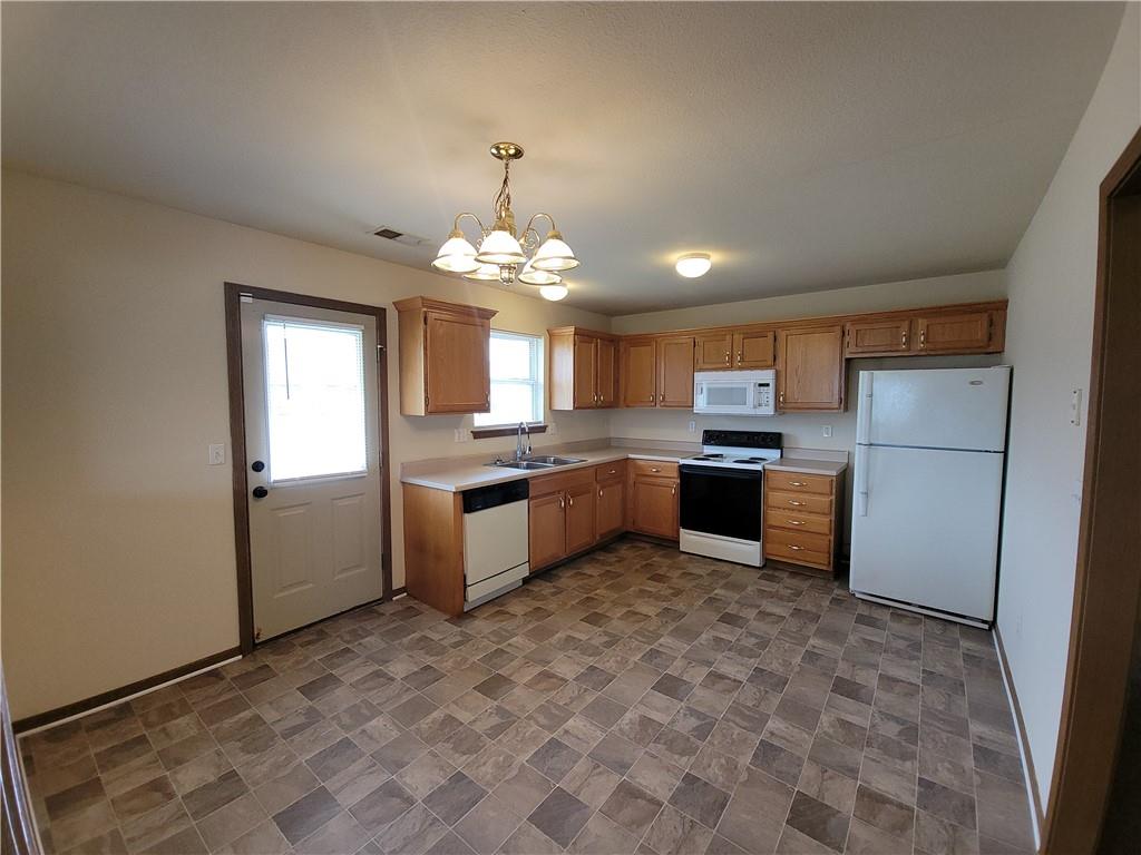 165 & 167 Nw Woodbury Drive Property Photo 15