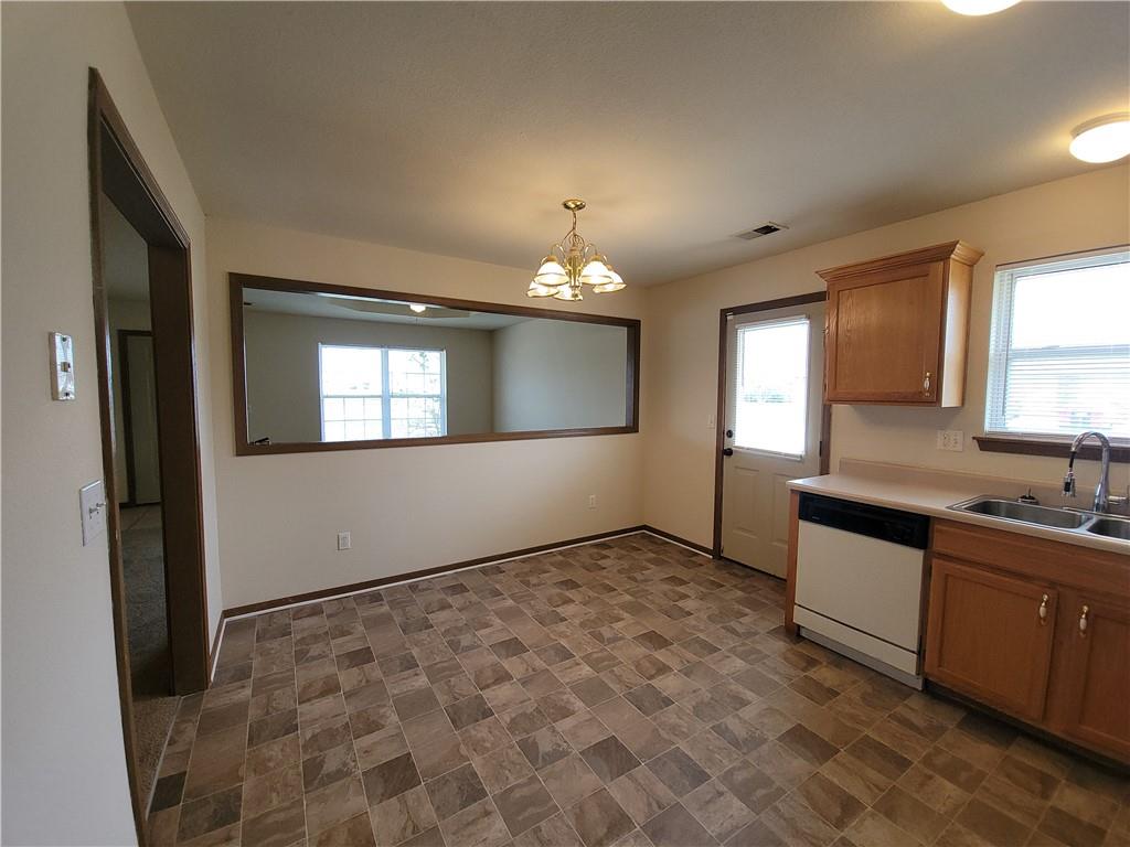 165 & 167 Nw Woodbury Drive Property Photo 16