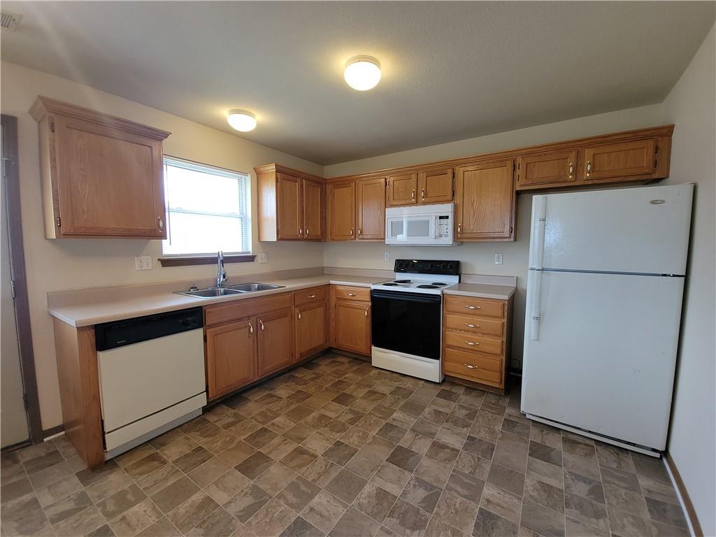 165 & 167 Nw Woodbury Drive Property Photo 19
