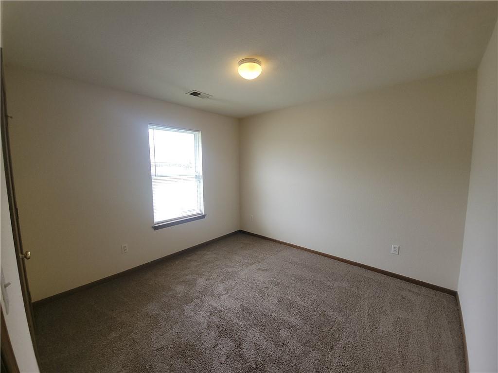 165 & 167 Nw Woodbury Drive Property Photo 20