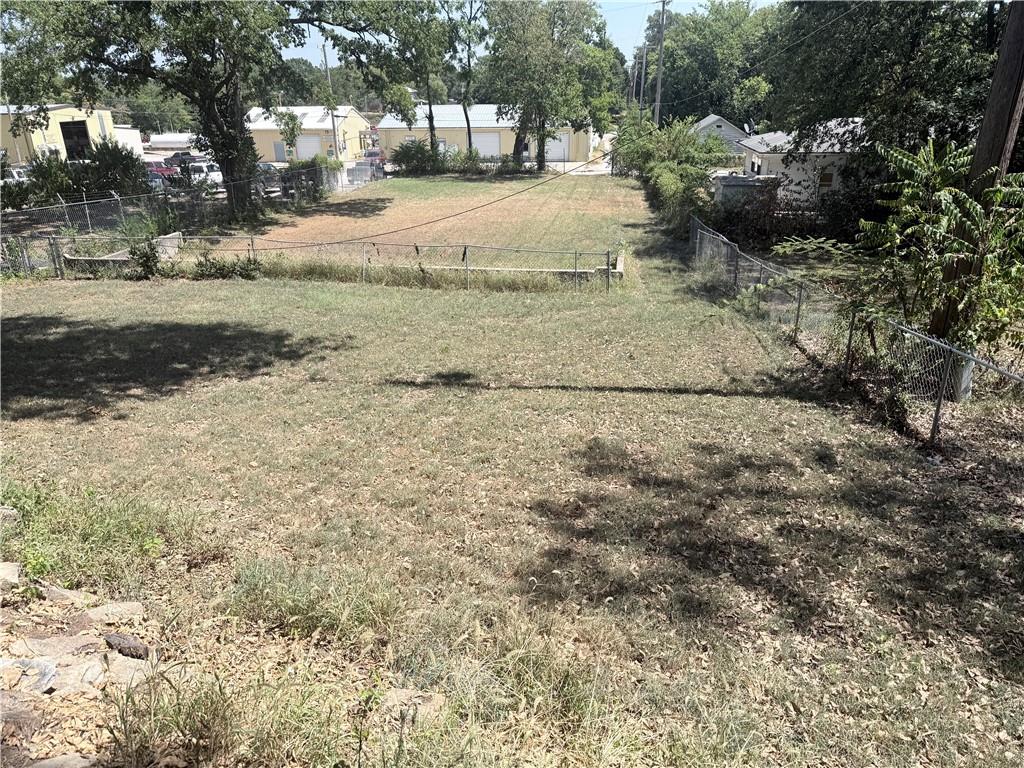 112 N 1st Street Property Photo 38