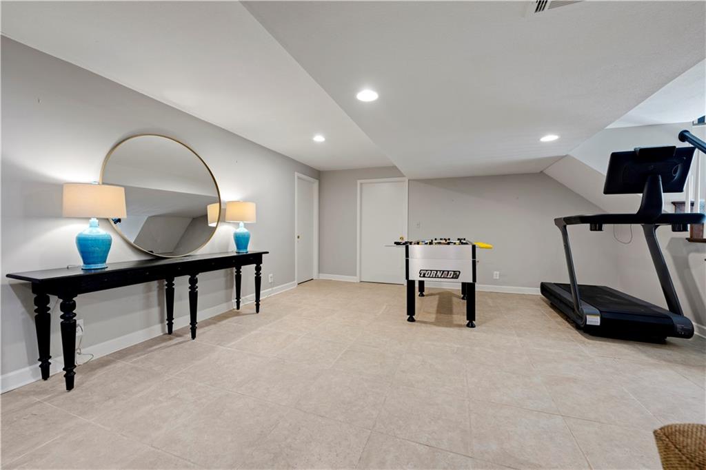 12008 Summit Street Property Photo 45