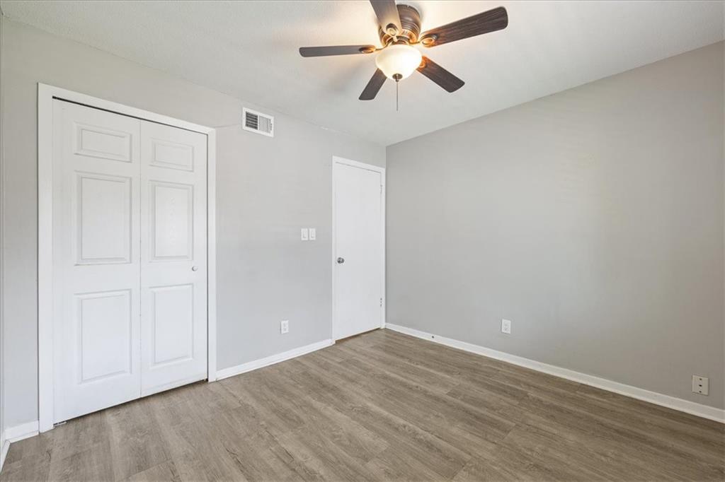 809 W 40th Street Property Photo 18