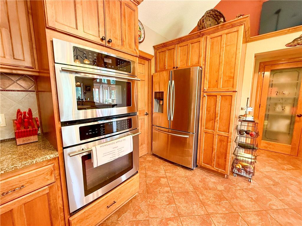 2163 E 500 Road Property Photo 19