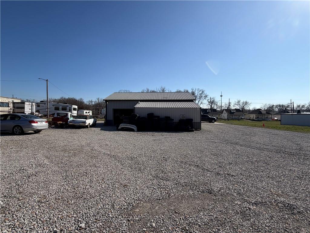1510 W Main Street Property Photo 8