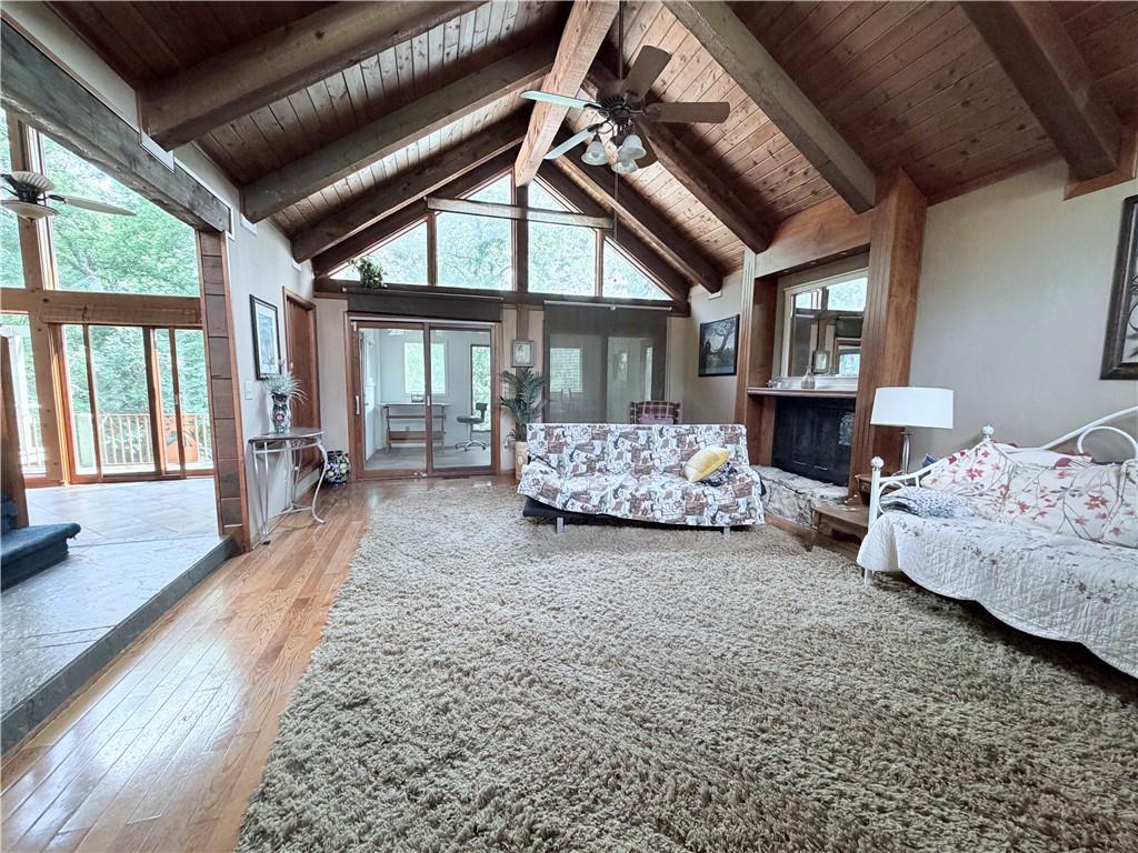 3907 Ne Beach Road Property Photo 29