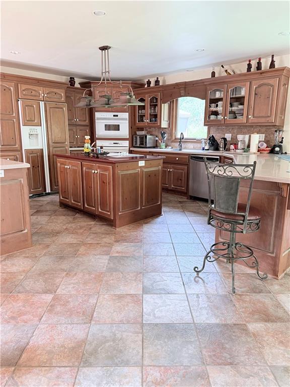 3907 Ne Beach Road Property Photo 35
